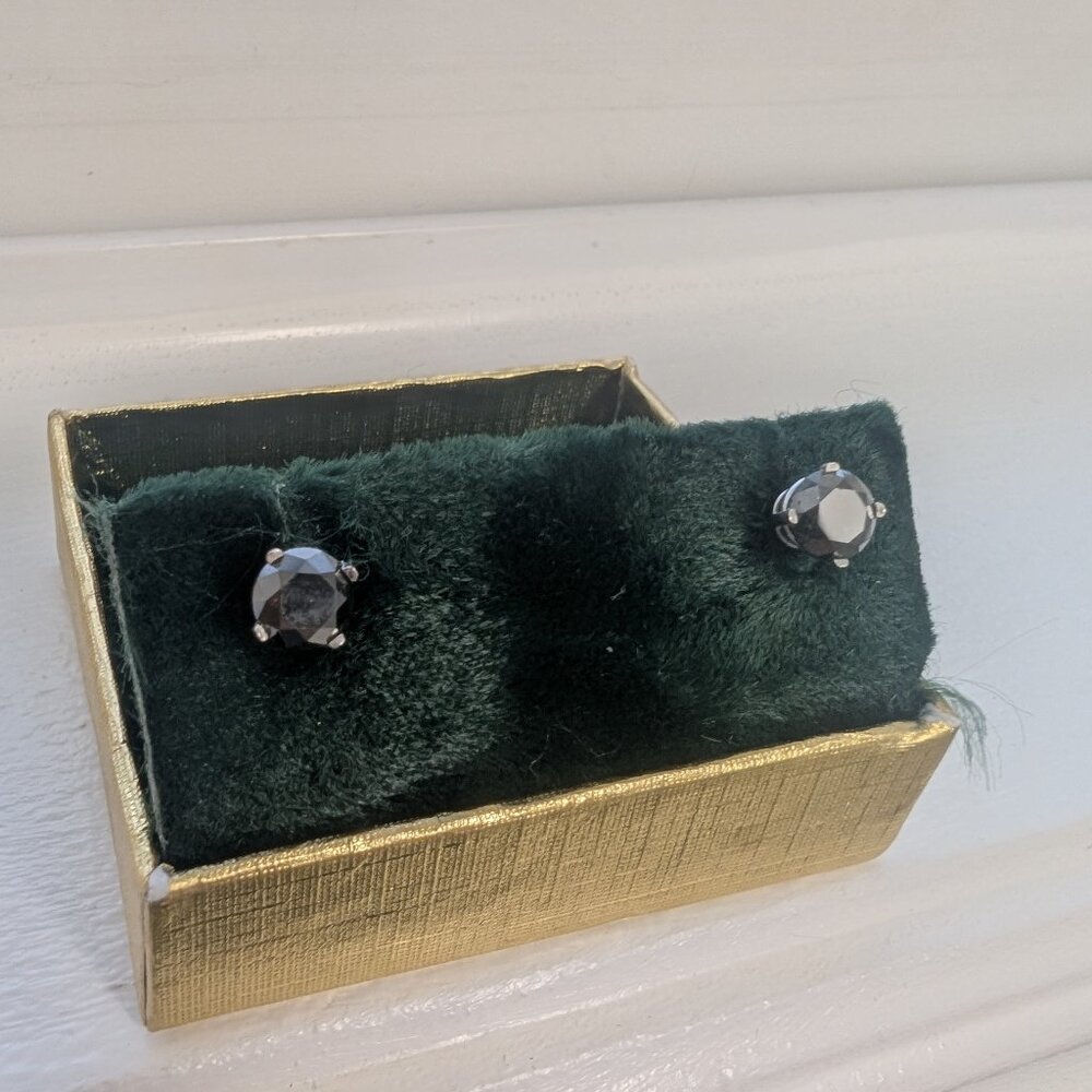 Brand New 14K White Gold Diamond Earrings For Sale
